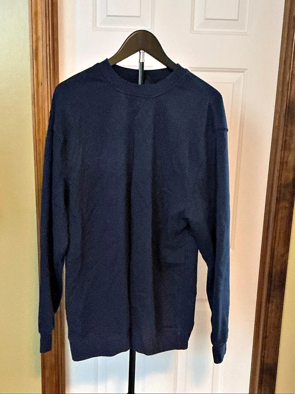 Joe Boxer Men's Navy Crewneck Sweatshirt Size Large